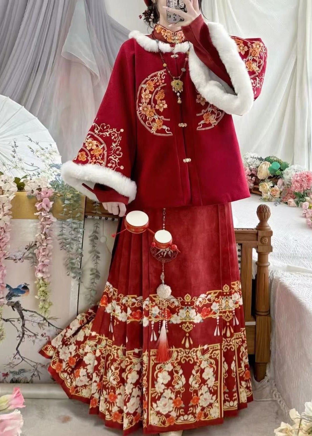 Scarlet Steed | 3-Piece Plus Hanfu (赤焰骏驰)