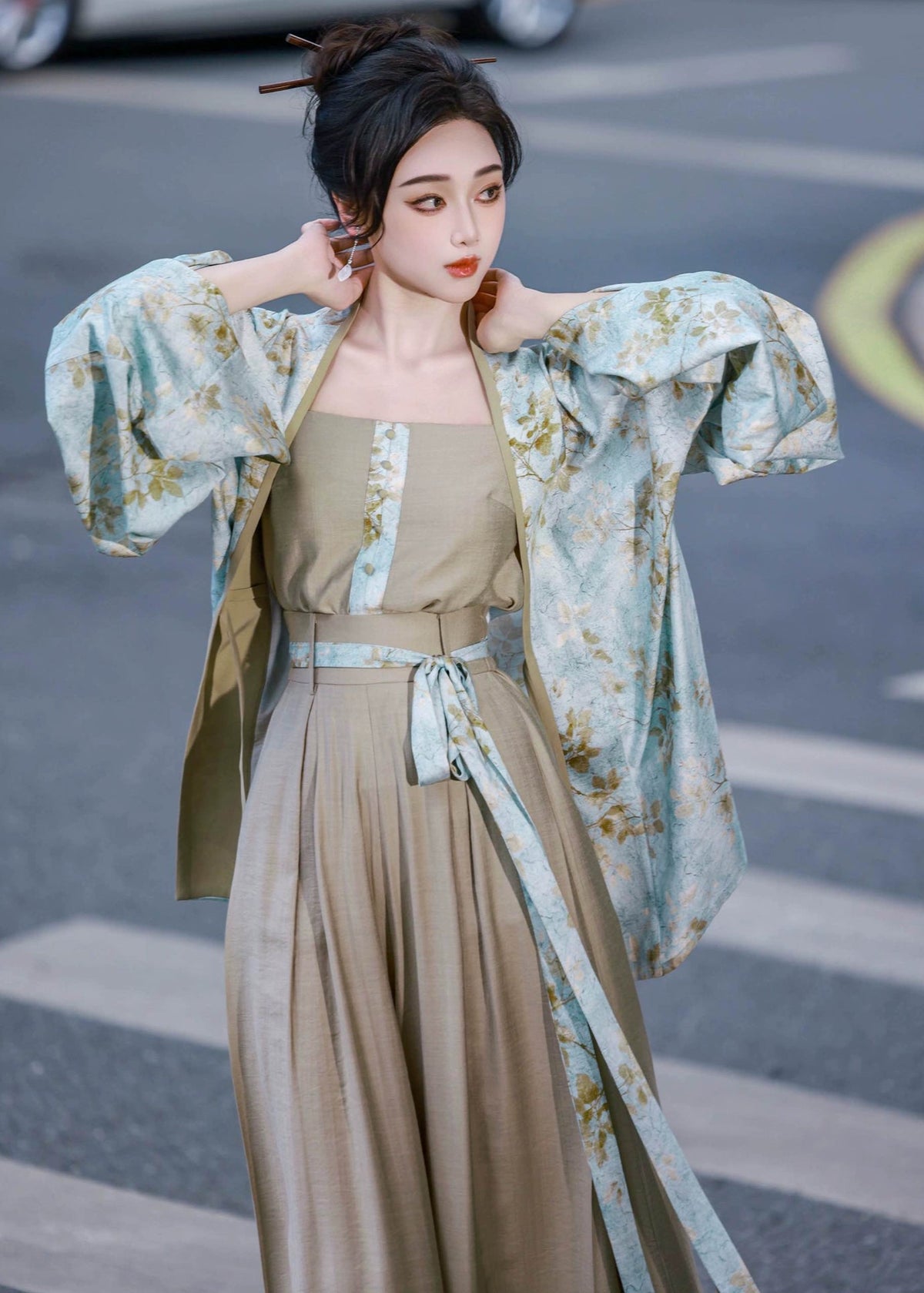 Floral Cyan | Modern 3-Piece Pants Set (花青)