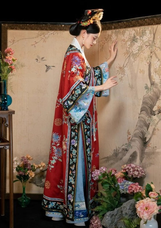 Sister Mei | Qing Qi Embroidered Dress (眉姐姐)