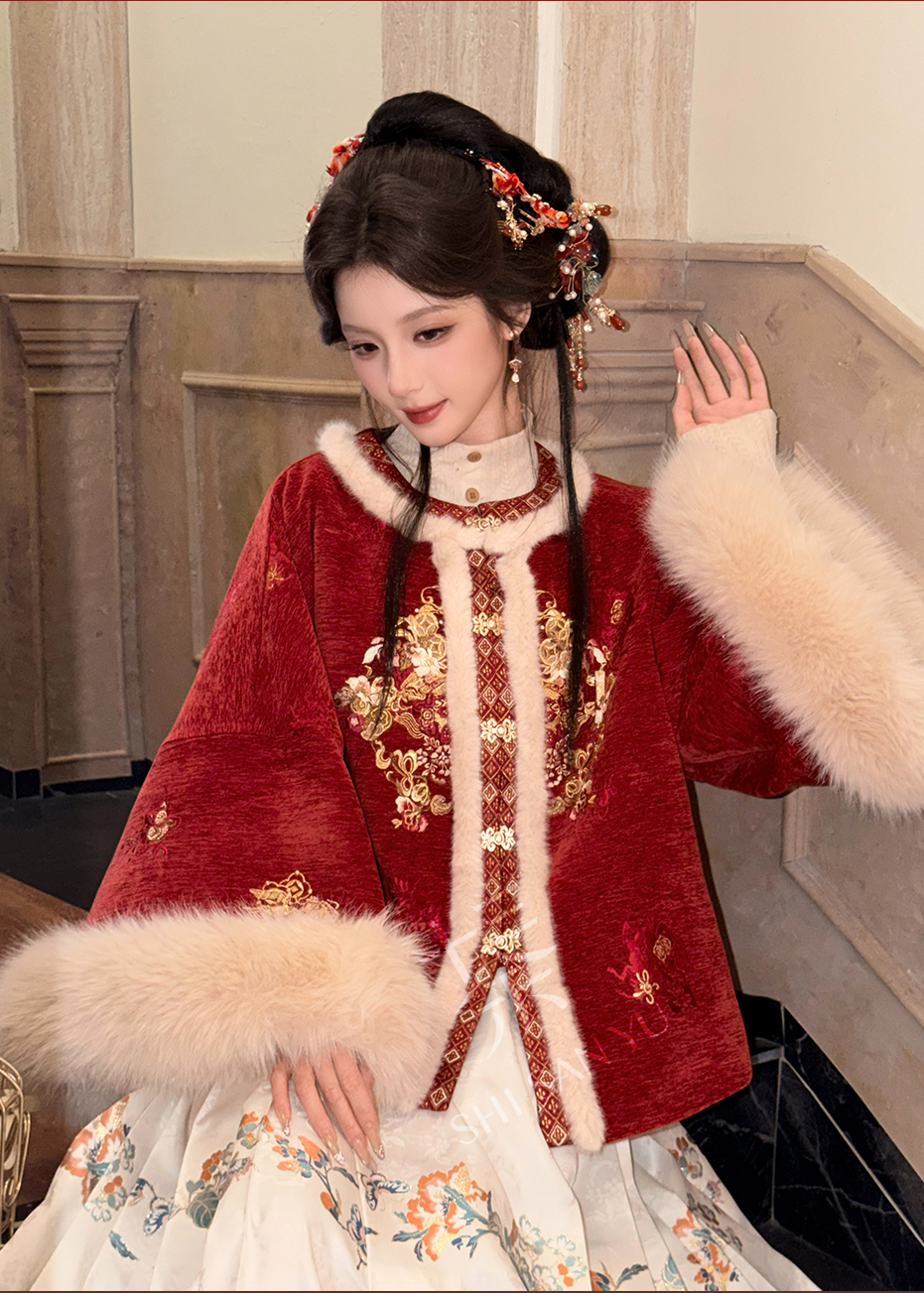 Crimson Snow | 3-Piece 2026 New Year Hanfu (流丹怀雪)