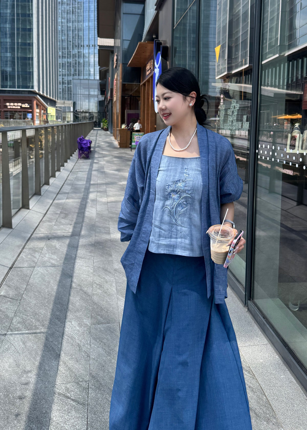 Blue Irises | Plus Modern Pants Set (蓝鸢)