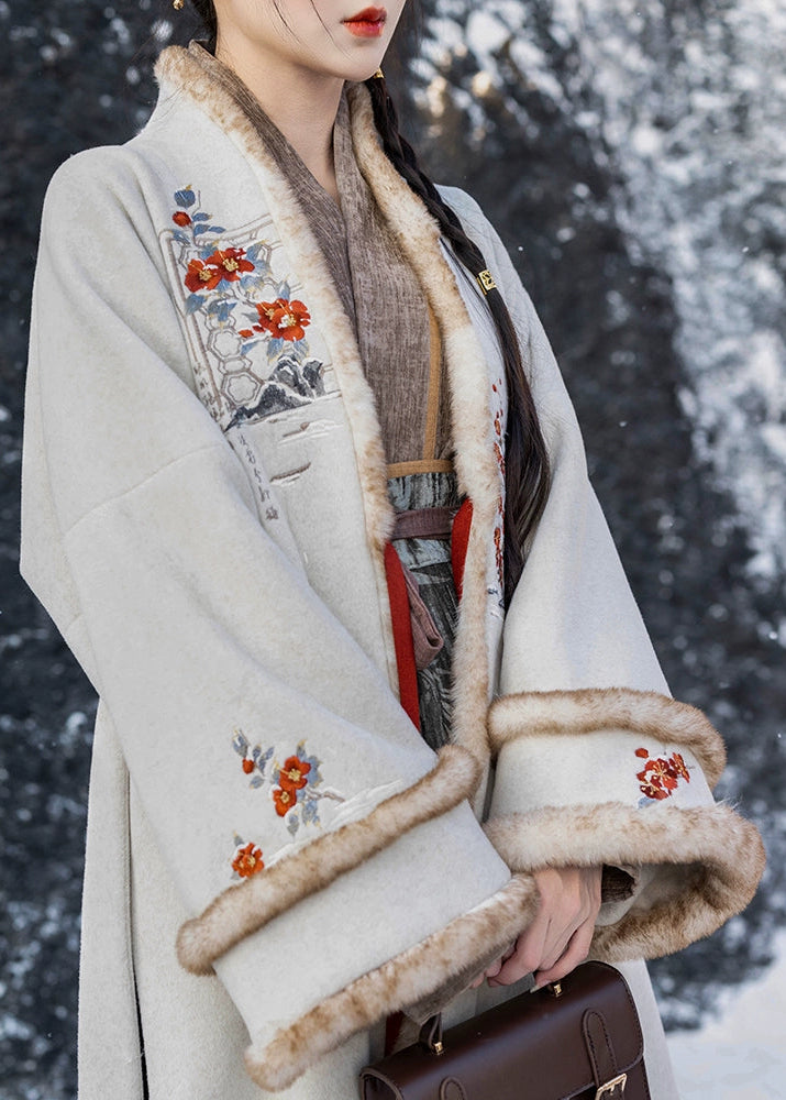 Snow Traveler | 3-Piece Modern Set (雪中客)