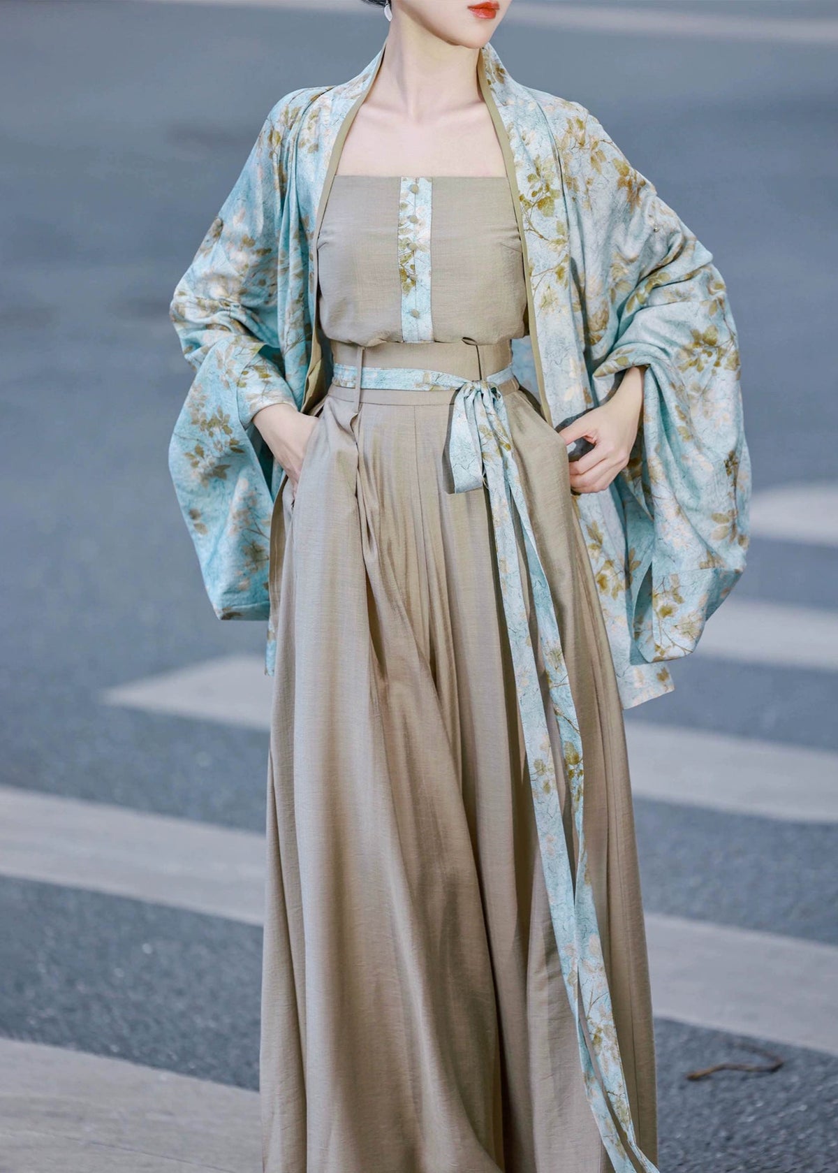 Floral Cyan | Modern 3-Piece Pants Set (花青)