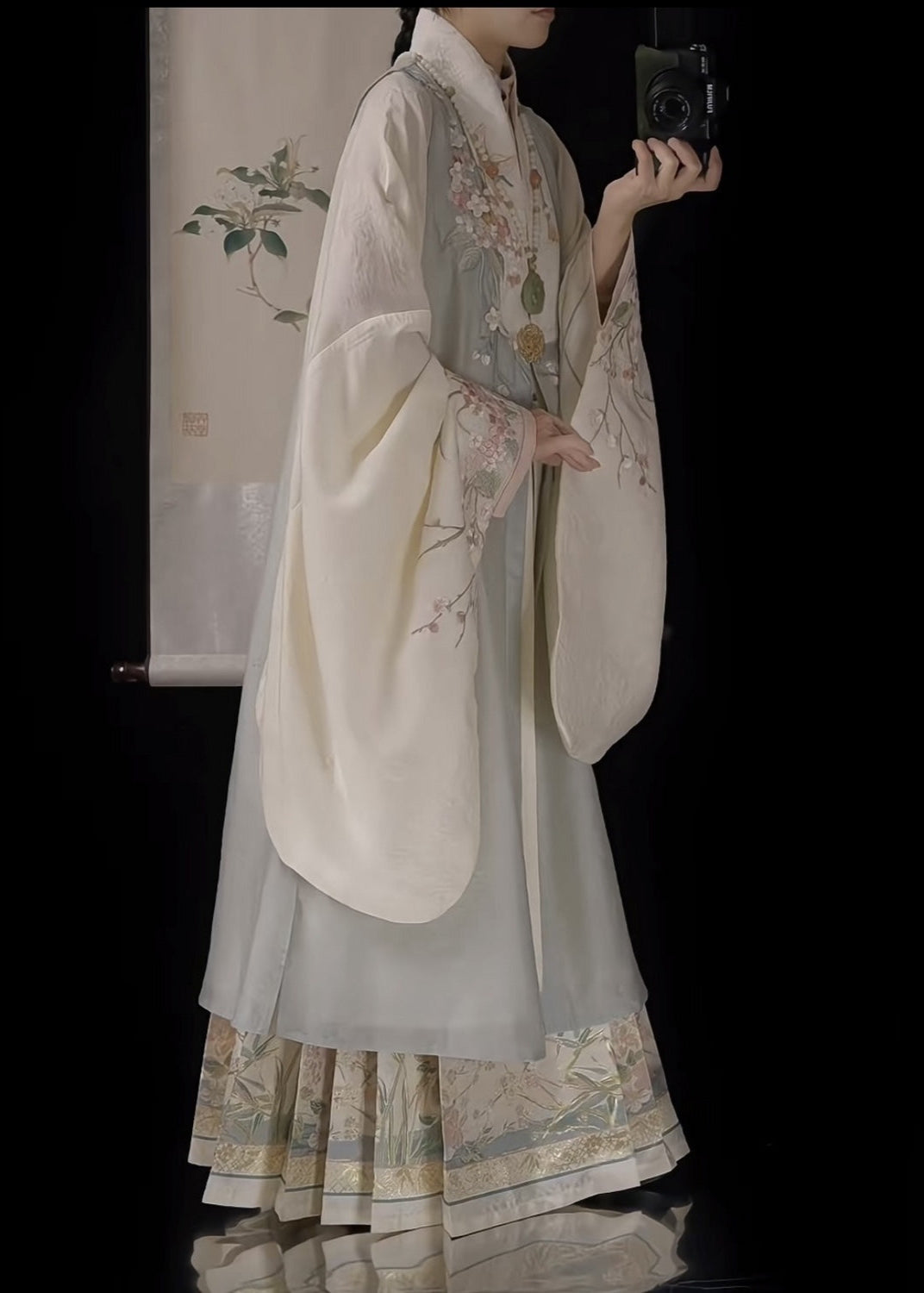 Plum Shadows | 3-Piece Plus Hanfu (疏影)