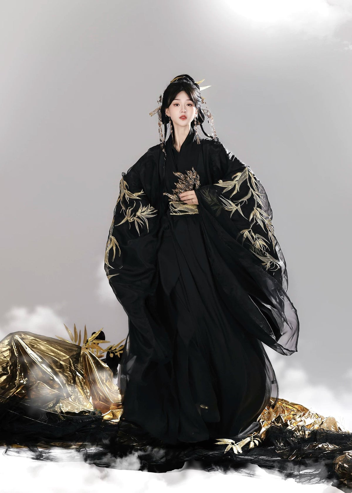 Black Bamboo | 6-Piece Embroidered Hanfu (玉龙赋)