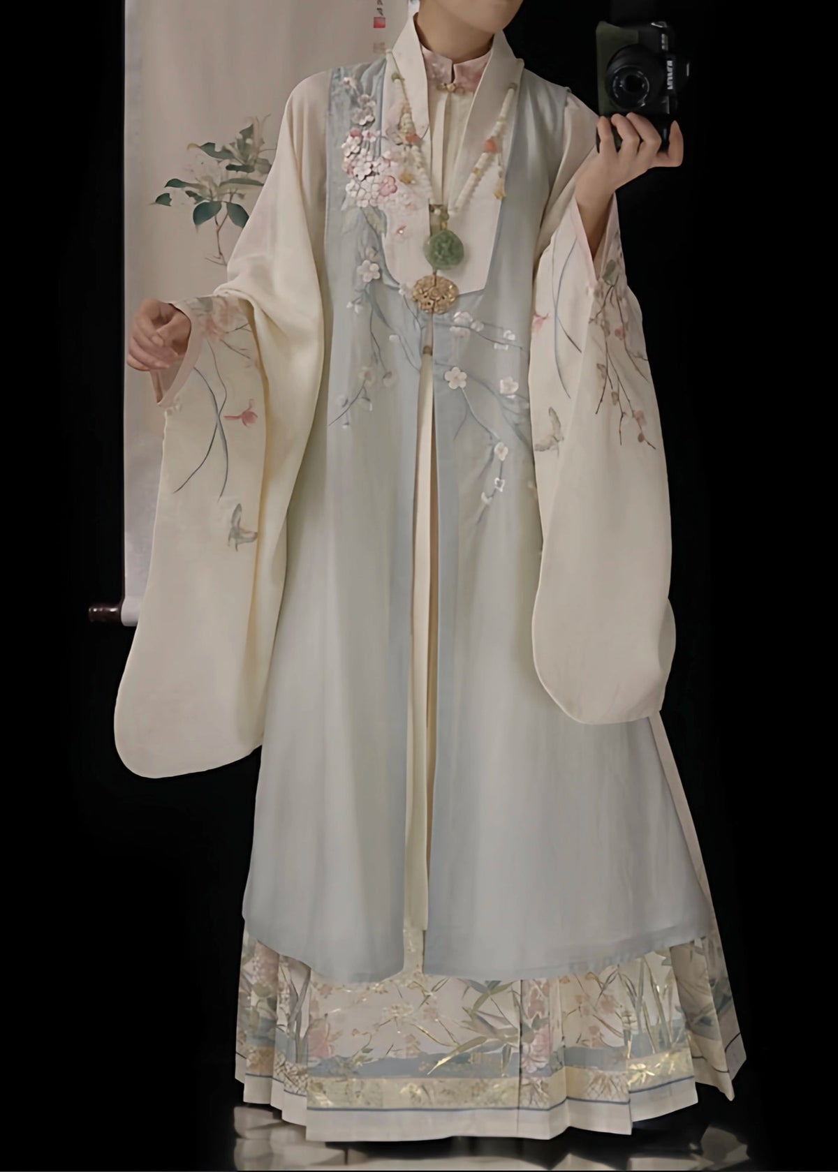 Plum Shadows | 3-Piece Plus Hanfu (疏影)