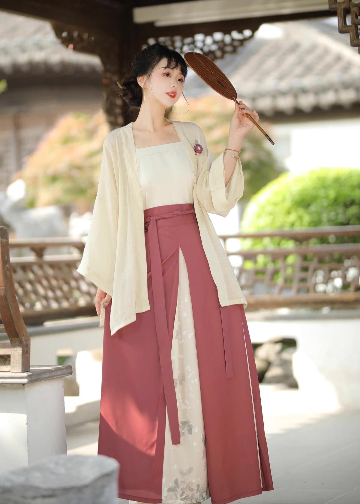 Flower Mirror | Modern 3-Pieces Hanfu (繁花镜)