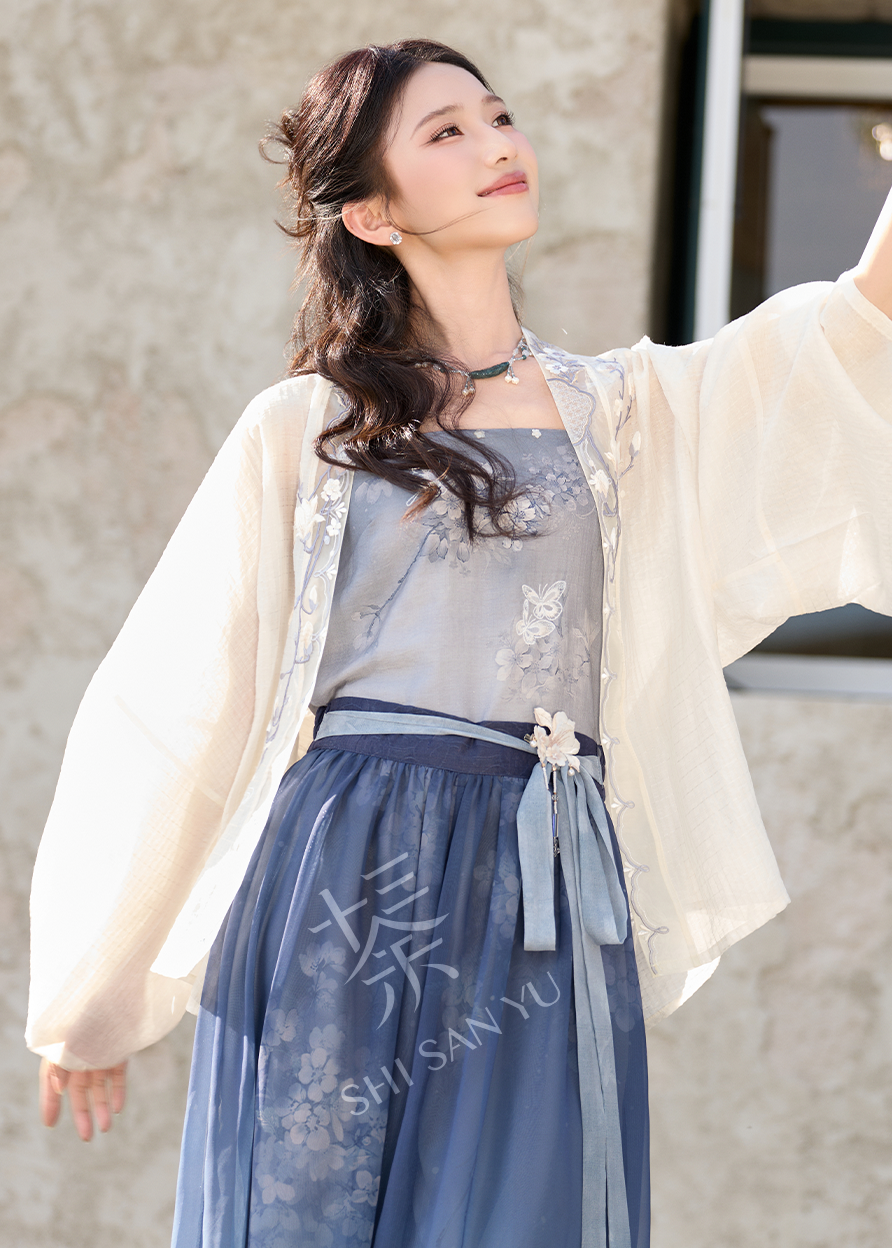 Magnolia Vase | 3-Piece Summer Modern Chinese Style Pants Set (玉兰瓶)
