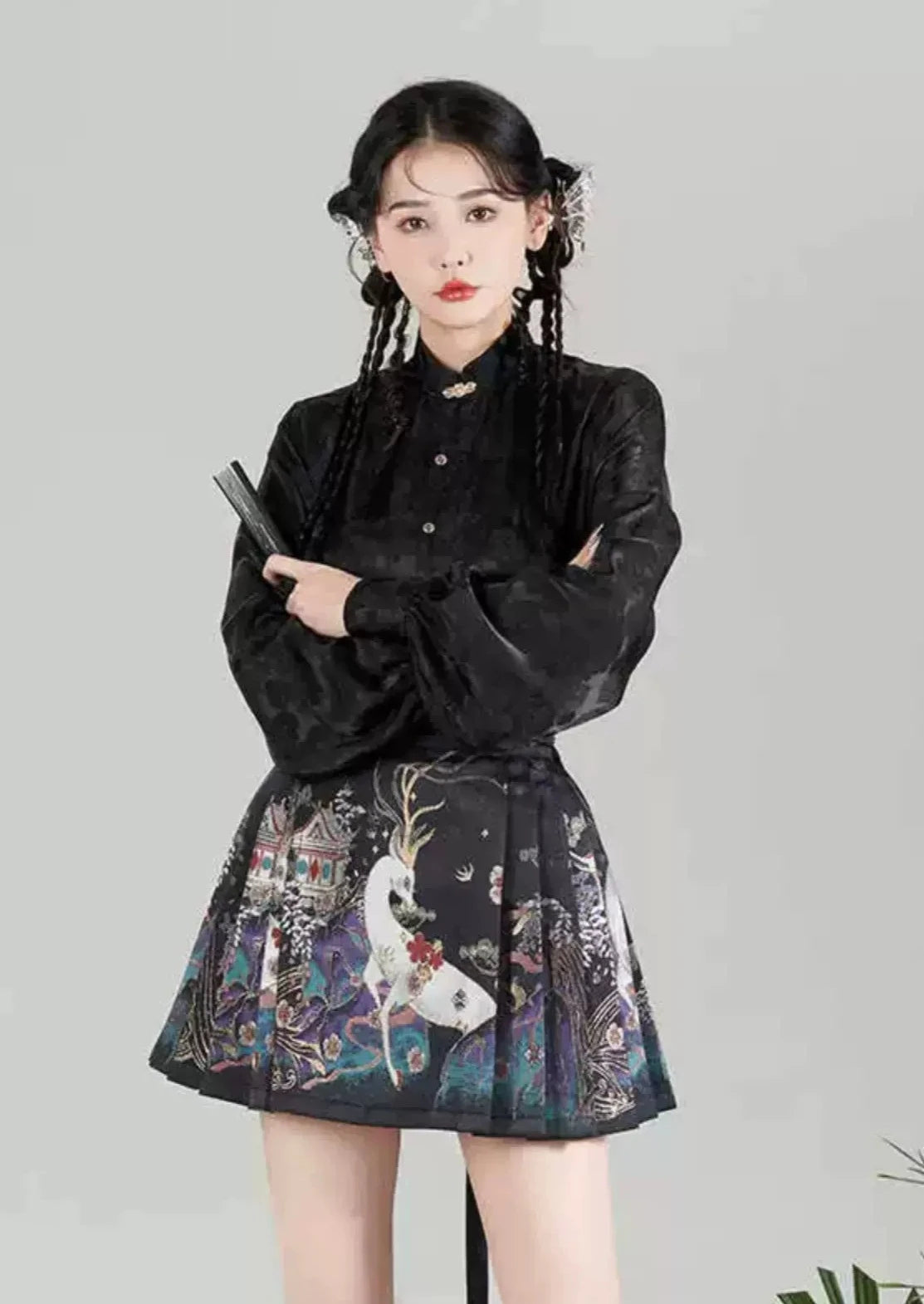 Fairy Deer | Modern Short Ma Mian Skirt (仙麓影)