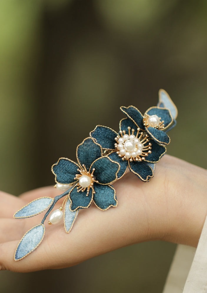 Blue Lotus | Fabric Floral Hairpin (蓝莲花)