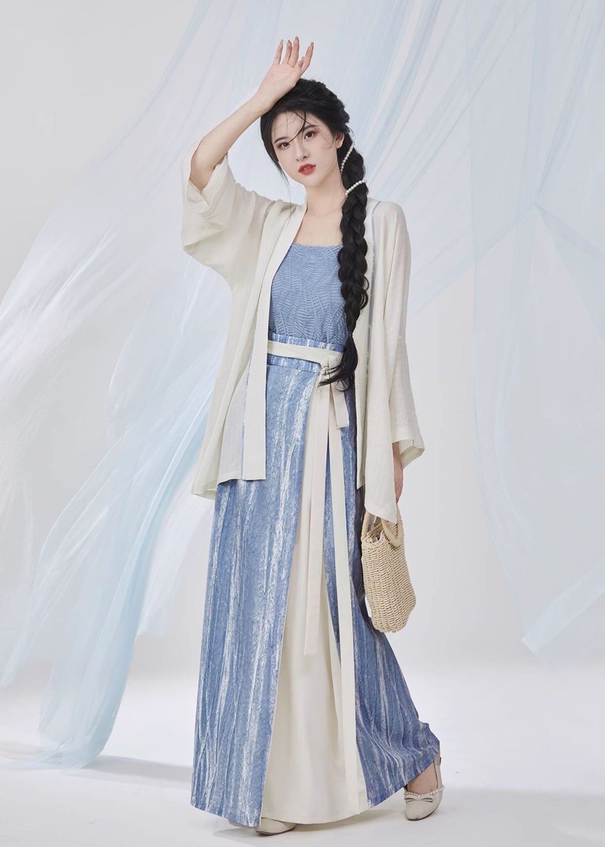 Sea Breeze | Modern 3-Piece Set (海风写生)