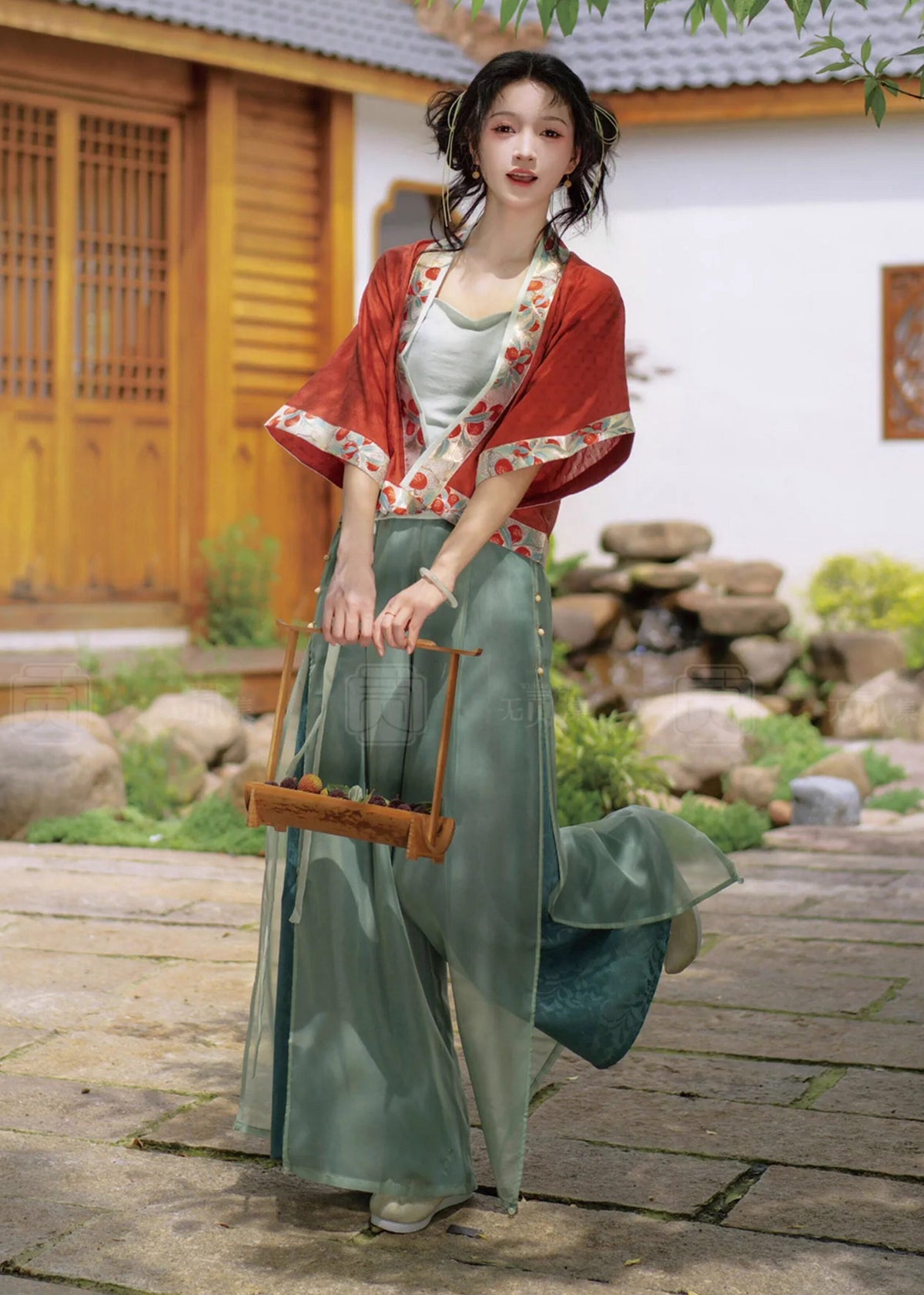 Bayberry Wine | 3-Piece Plus Pants Set (杨梅酒)