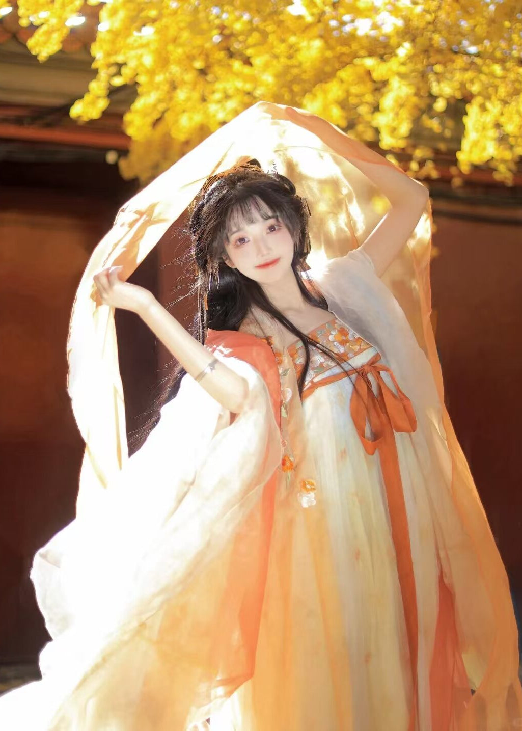 Golden Apricot | 3-Piece Embroidered Hanfu (金杏殿下)