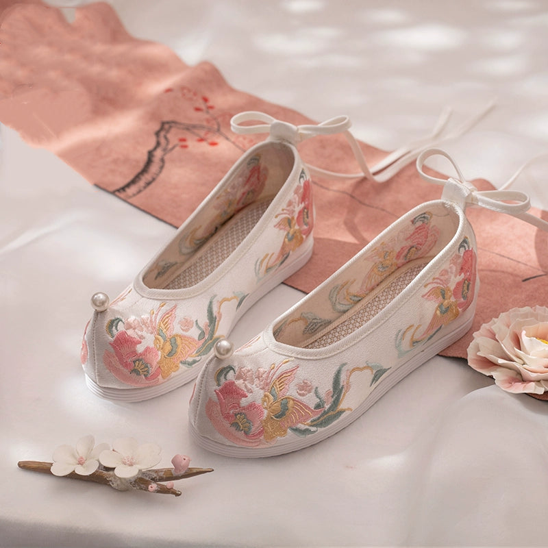Tassel Charm | Embroidered Shoes(知穗）