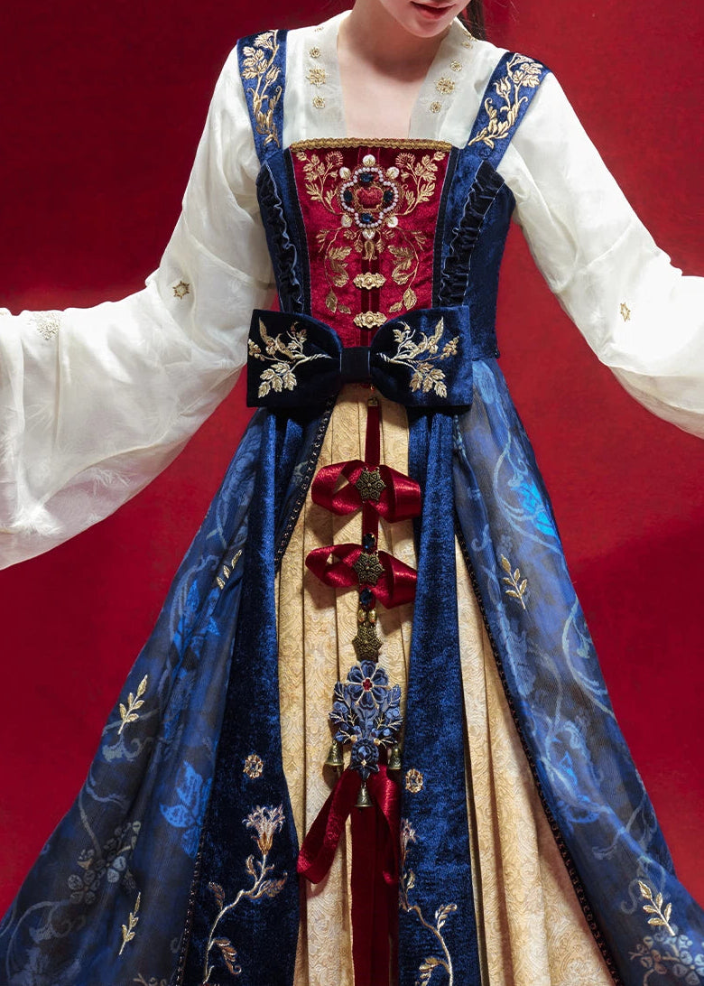 Snow White | 4-Piece 2026 New Year Hanfu (红苹果之宴)