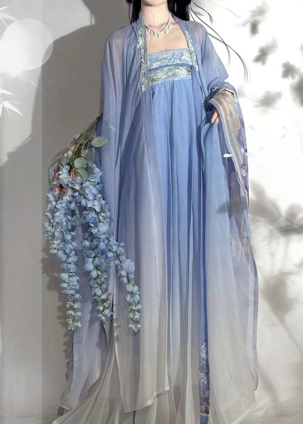 Blue Dream | 2-Piece Plus Hanfu (蓝色幽梦)