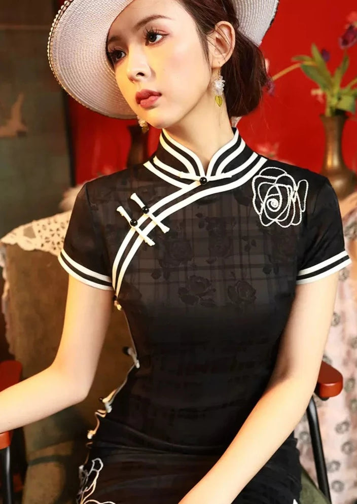 White Rose | Jacquard Qipao Dress (黑玫瑰与白玫瑰)