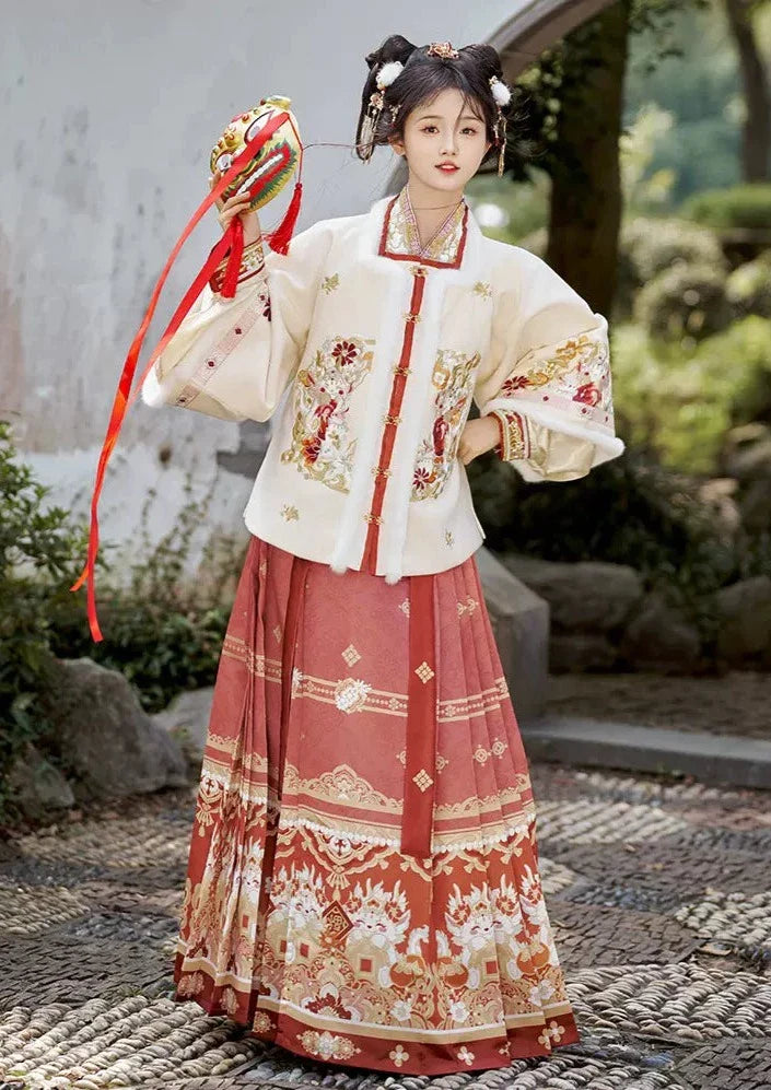 Lucky Dragon | 3-Pieces 2024 New Year Ming Hanfu (祥龙纳福)