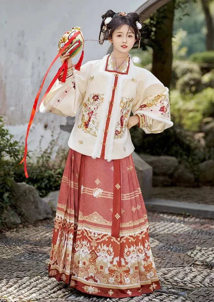 Lucky Dragon | 3-Pieces 2024 New Year Ming Hanfu (祥龙纳福)