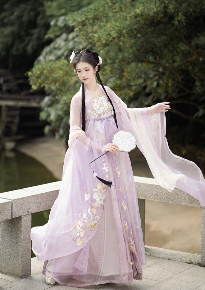 Faint Aroma | Tang Embroidered Hanfu (浮香绕曲)