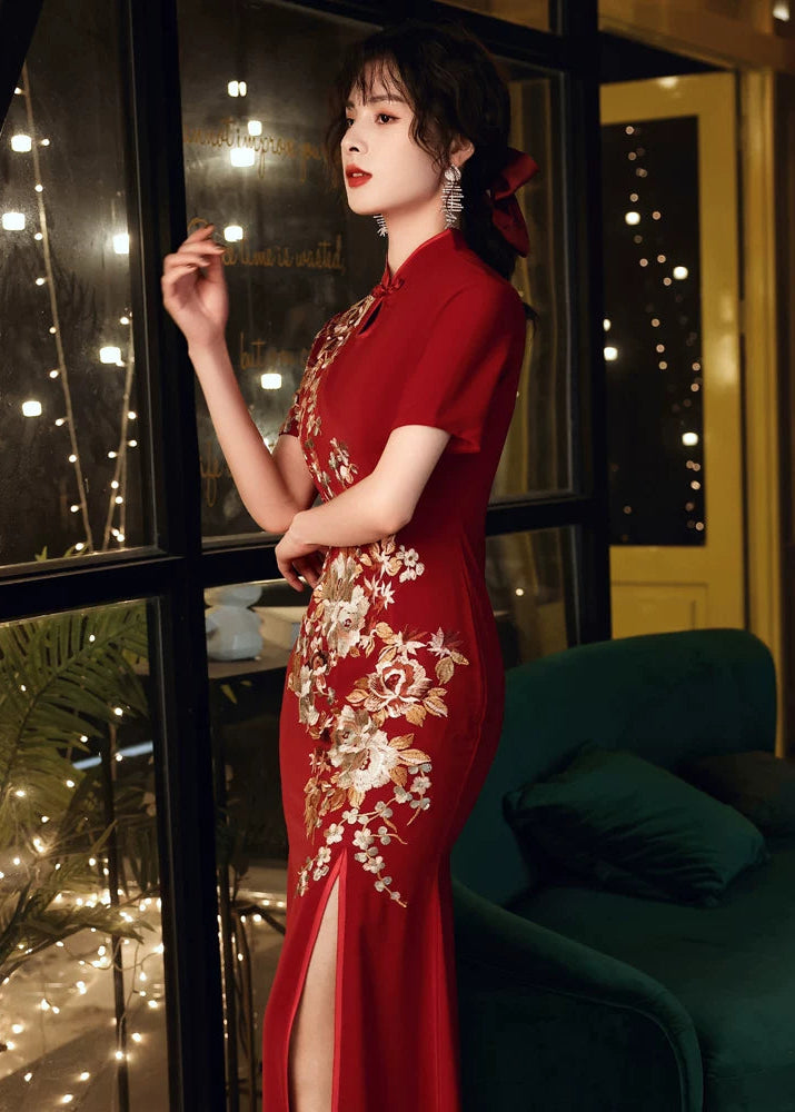 Yong Hua | Embroidered Wedding Bridal Qipao (雍华)