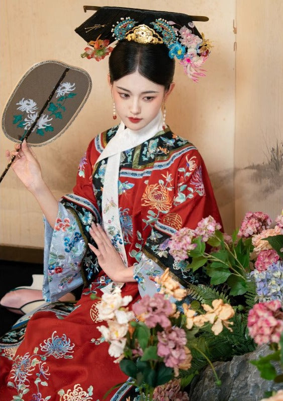 Sister Mei | Qing Qi Embroidered Dress (眉姐姐)