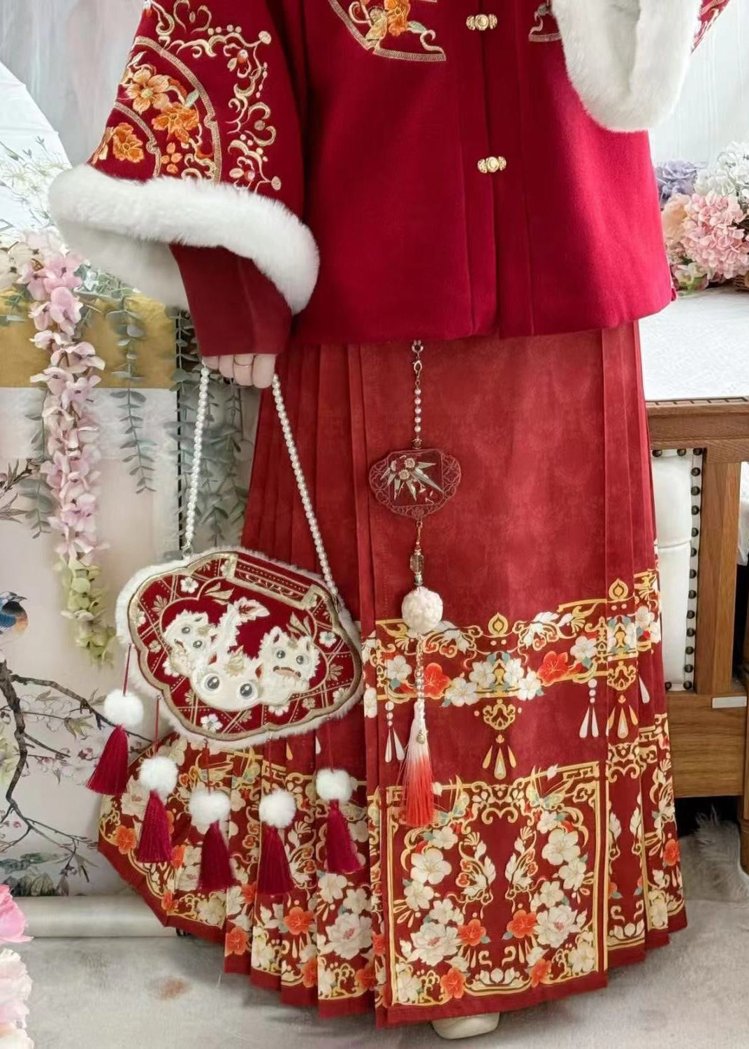 Scarlet Steed | 3-Piece Plus Hanfu (赤焰骏驰)