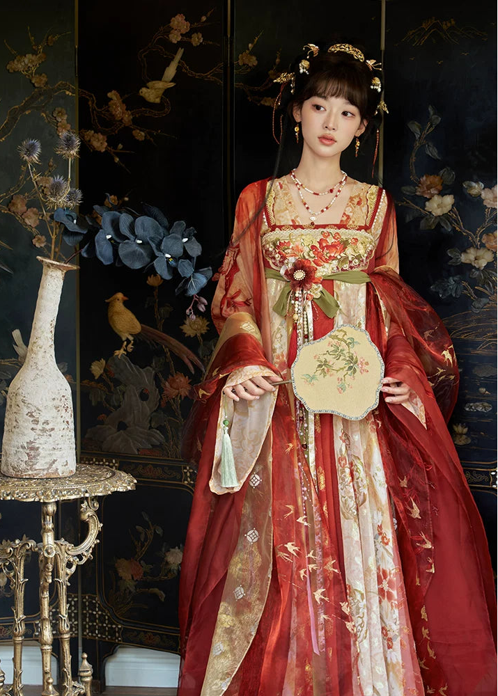 Firework Bloom | 3-Piece Embroidered Hanfu (火树银花)