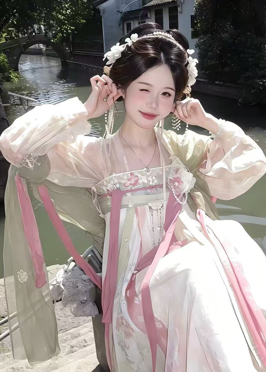 Cloud Song | 3-Piece Plus Hanfu (云音瑶)