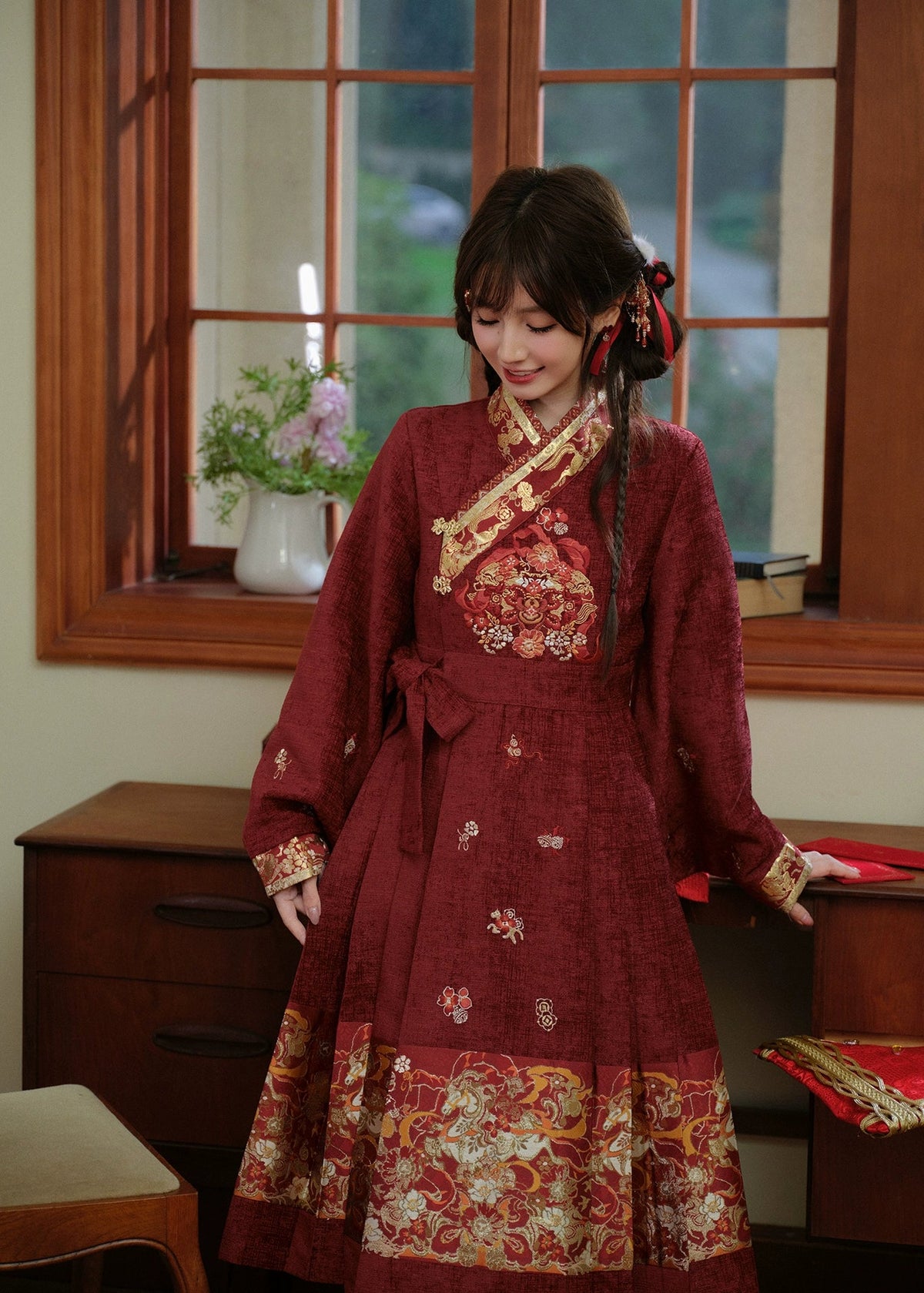 White Horse | 3-Piece 2026 New Year Hanfu (白马嘉岁)