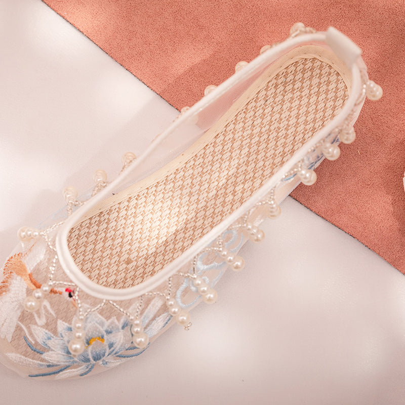 Beaded Curtain | Embroidered Summer Shoes(宫锁珠帘）