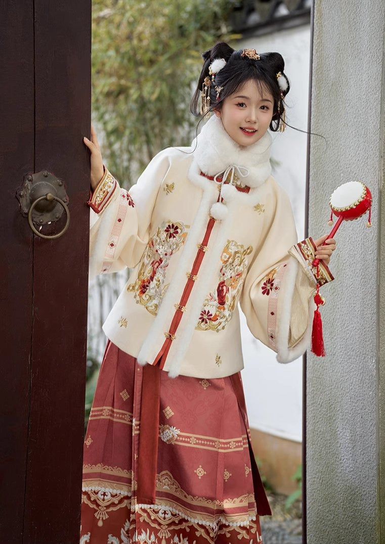 Lucky Dragon | 3-Pieces 2024 New Year Ming Hanfu (祥龙纳福)