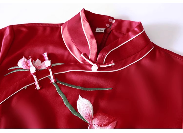 Red Magnolia | Red Qipao Dress (红玉兰)