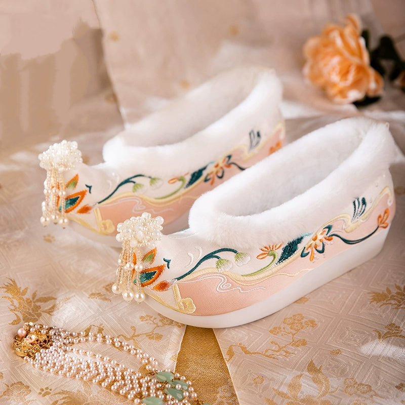 South Lily | Embroidered Winter Shoes (南湘）