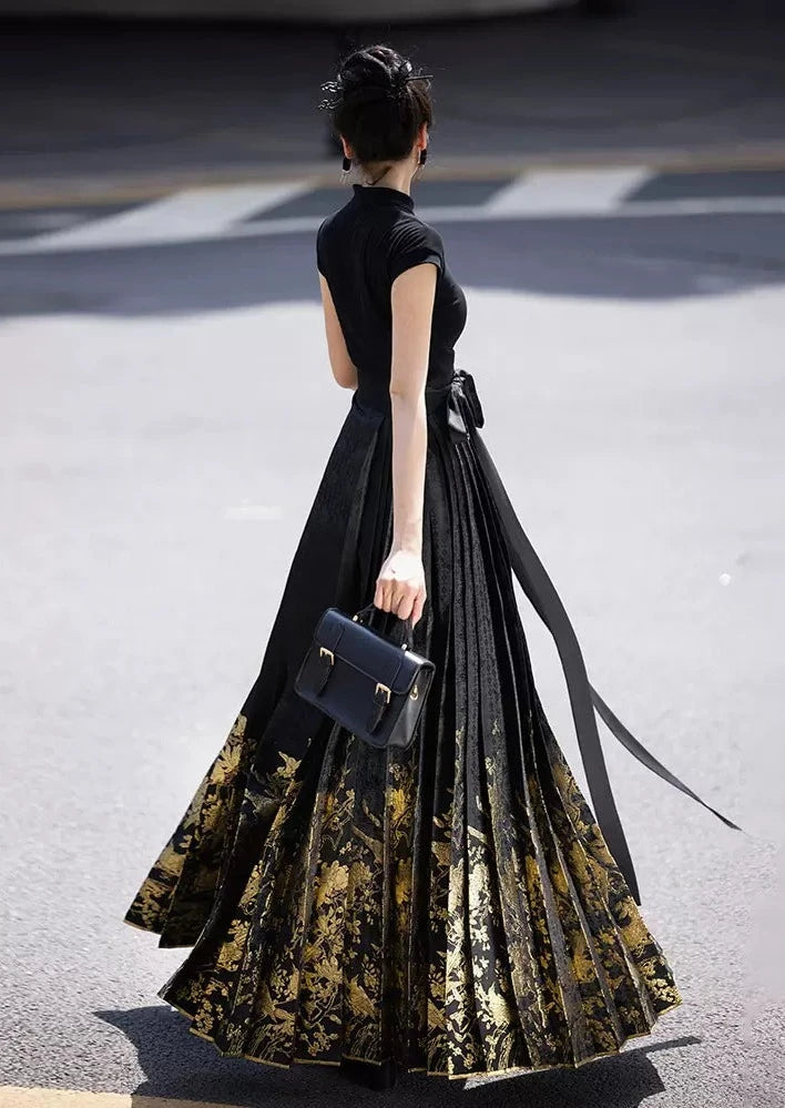 Joy lights | Modern 2-Pieces Ma Mian Skirt Set (喜上眉梢)