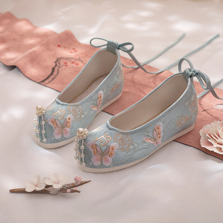 Tassel Charm | Embroidered Shoes(知穗）