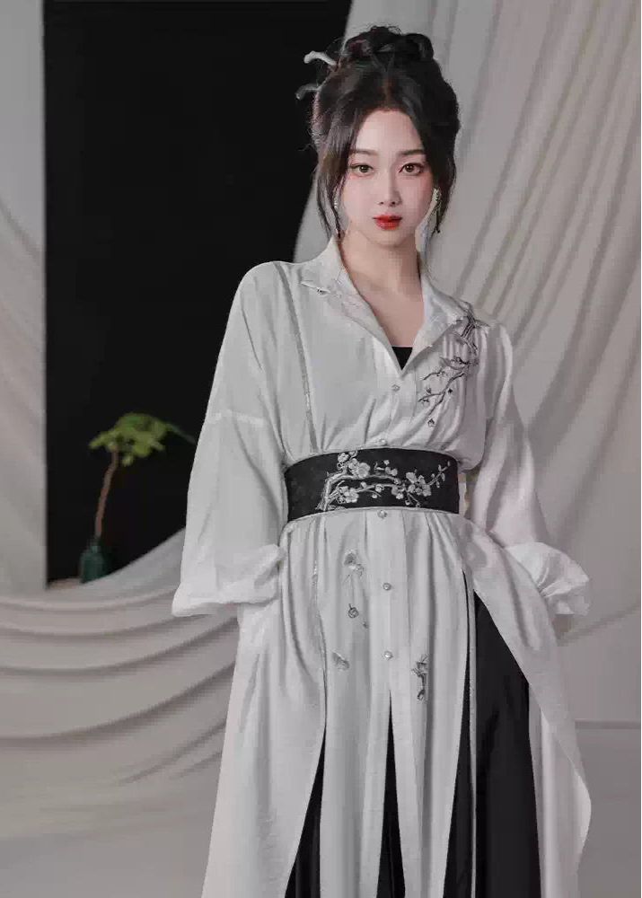 Plum Ode | 4-Pieces Modern Pants Set (梅花词)