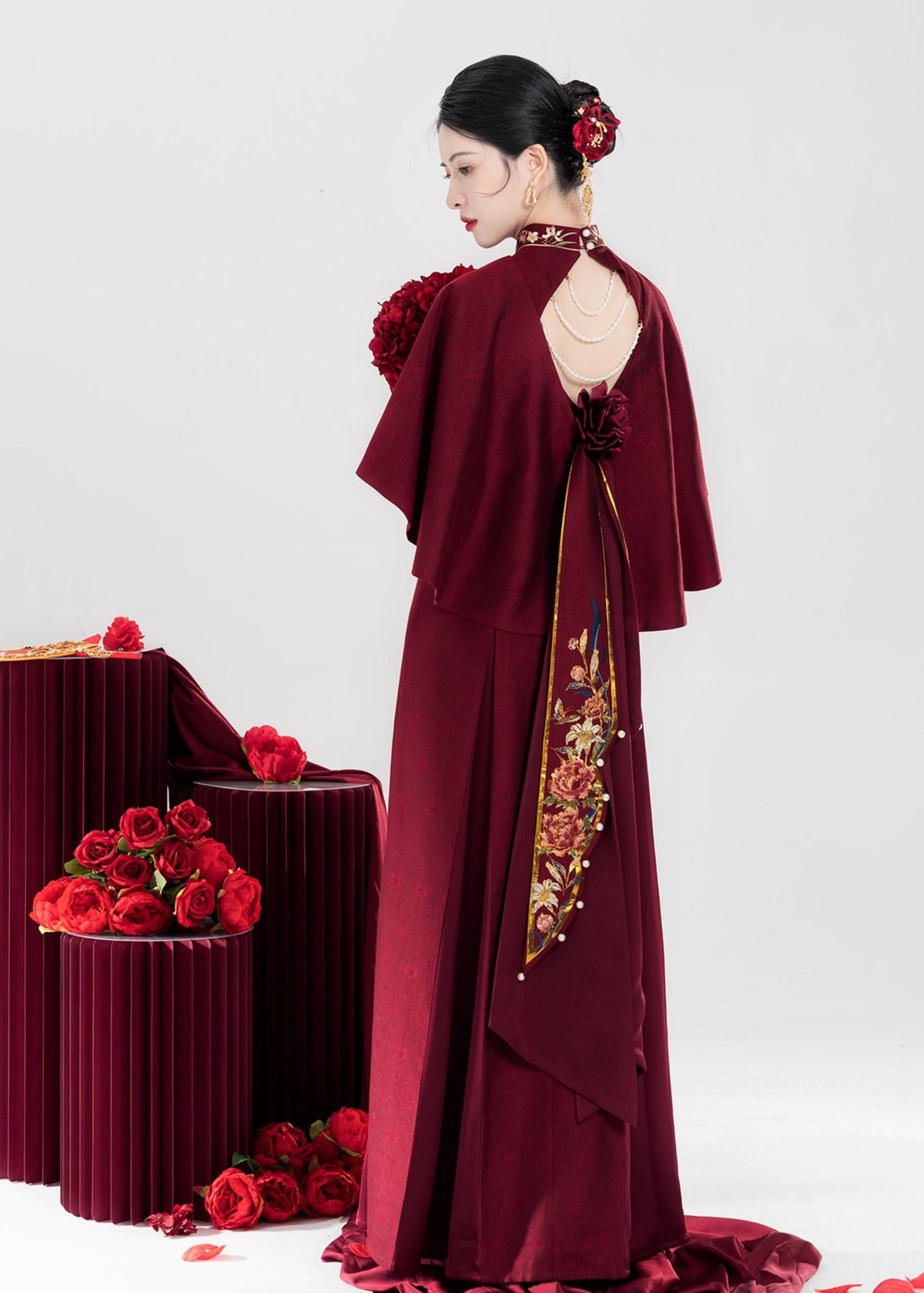 Red Phoenix | Modern 3-Piece Engagement Wedding Dress (丹凤玉露)