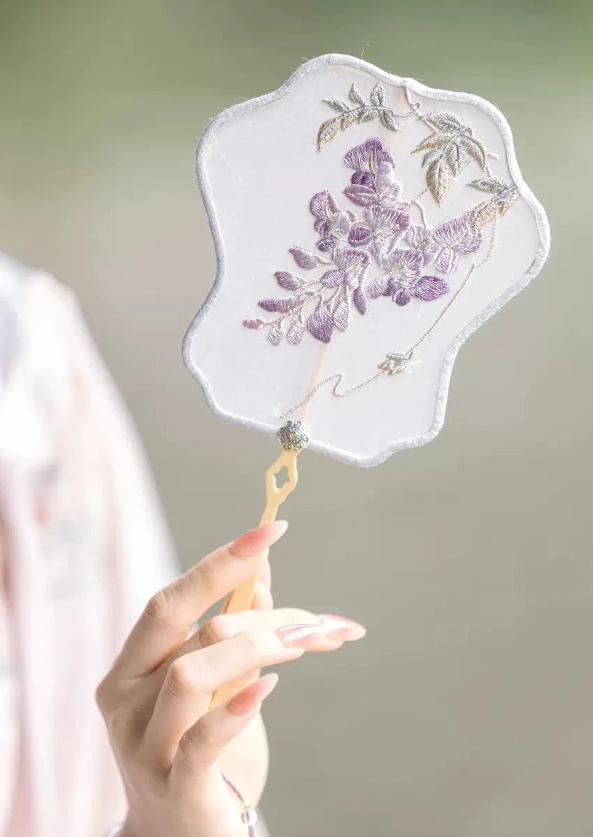 Valley Lily | 4-Colors Embroidered Fan