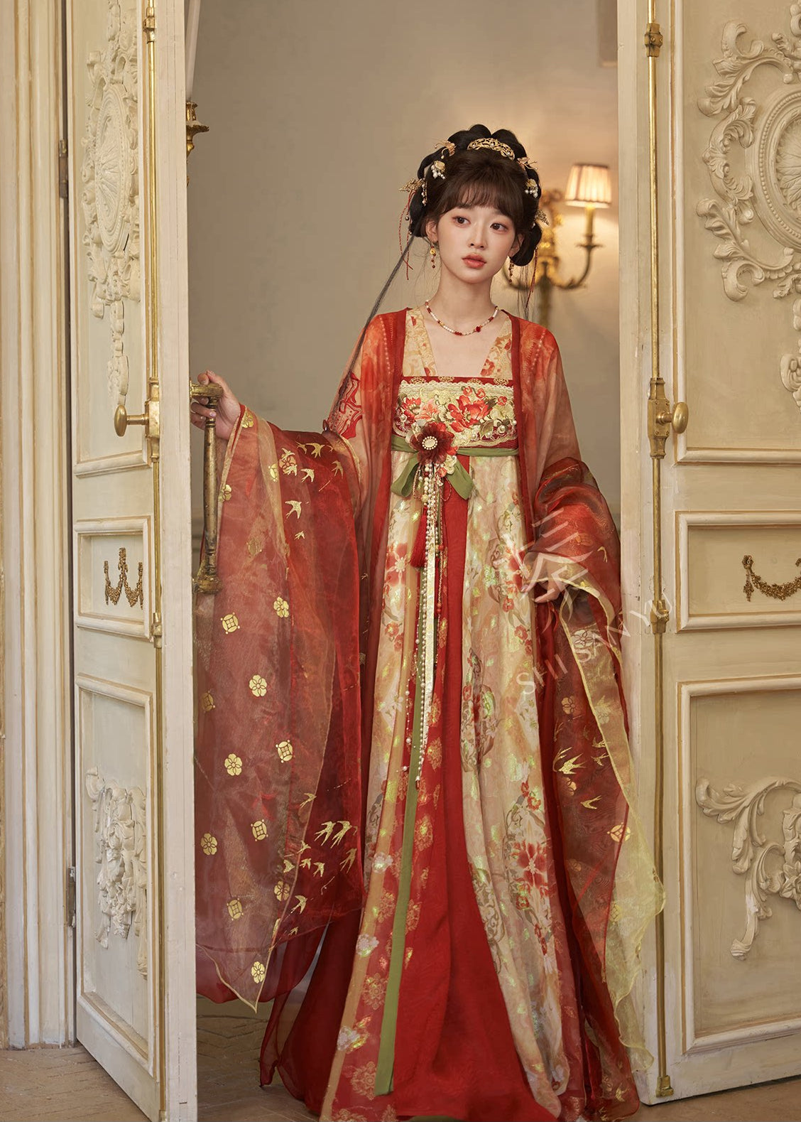 Firework Bloom | 3-Piece Embroidered Hanfu (火树银花)