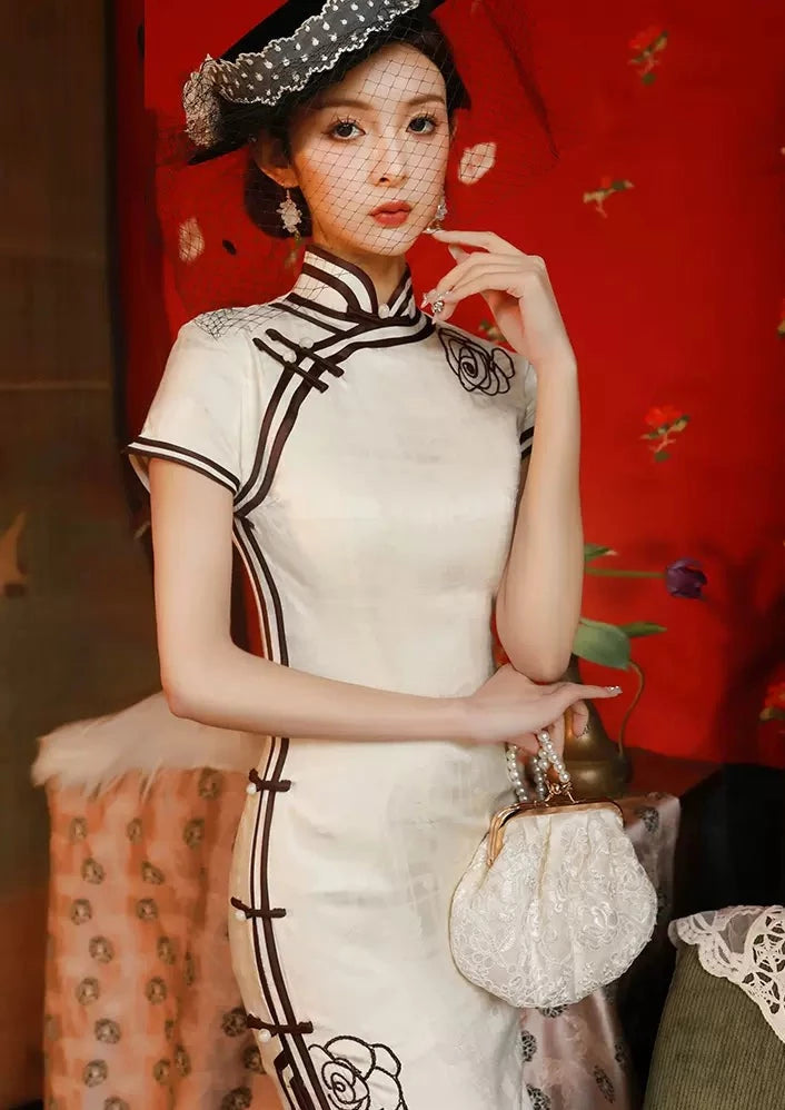 White Rose | Jacquard Qipao Dress (黑玫瑰与白玫瑰)