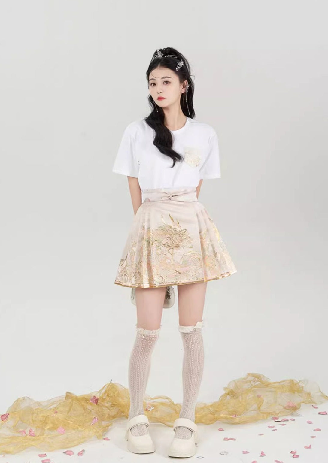 Peach Dragon | Modern Short Ma Mian Skirt (春山桃龙)