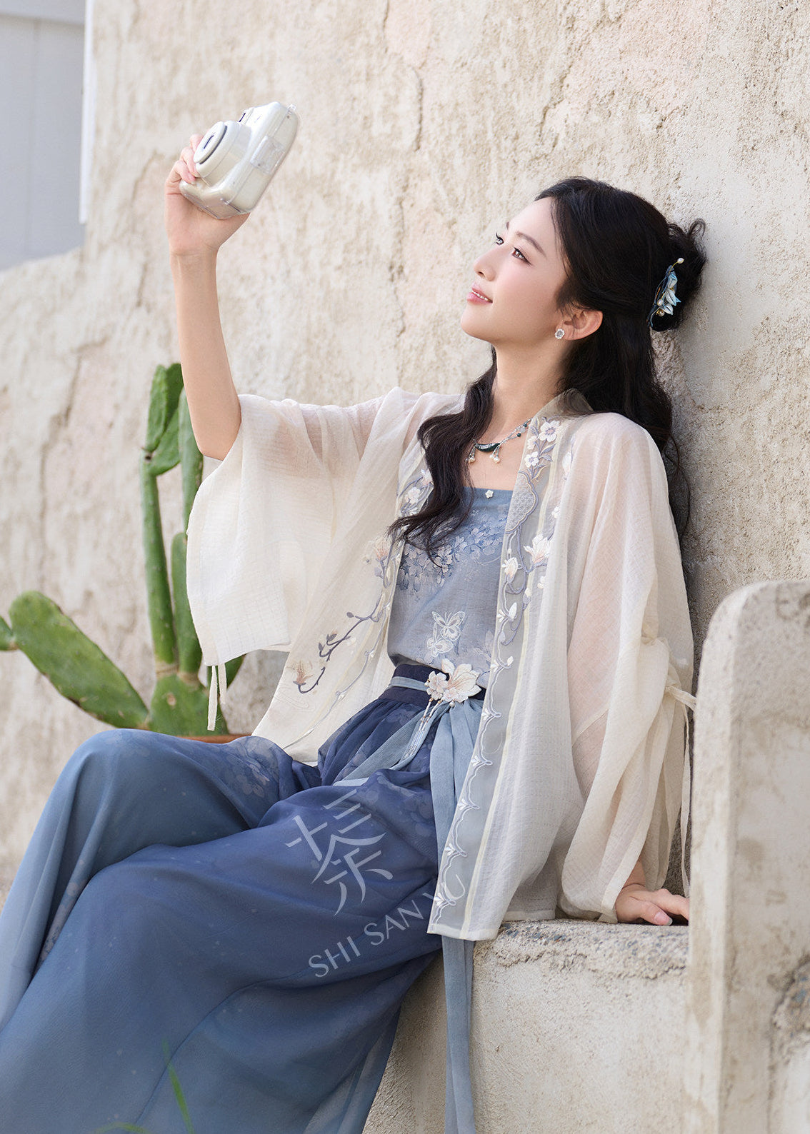 Magnolia Vase | 3-Piece Summer Modern Chinese Style Pants Set (玉兰瓶)
