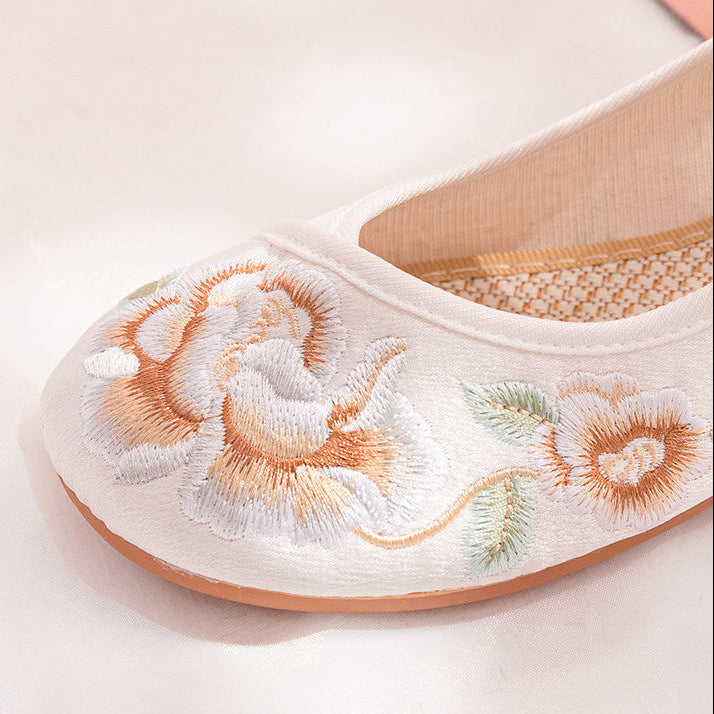 Flower Bouquet | Embroidered Shoes (花束子）