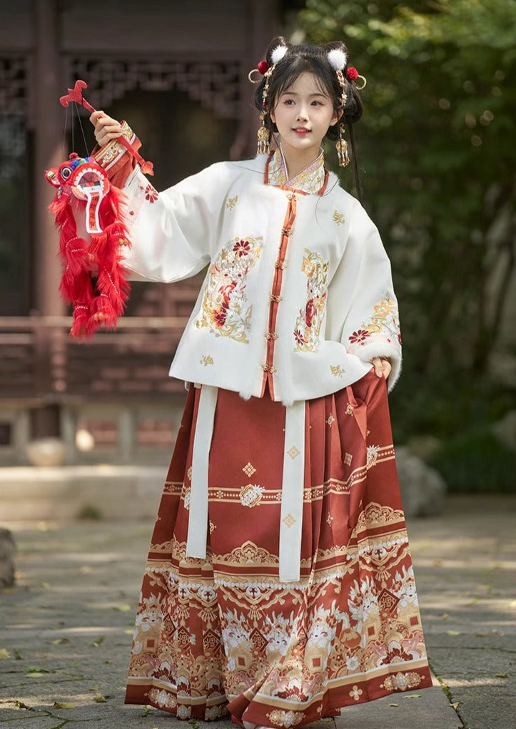 Lucky Dragon | 3-Pieces 2024 New Year Ming Hanfu (祥龙纳福)