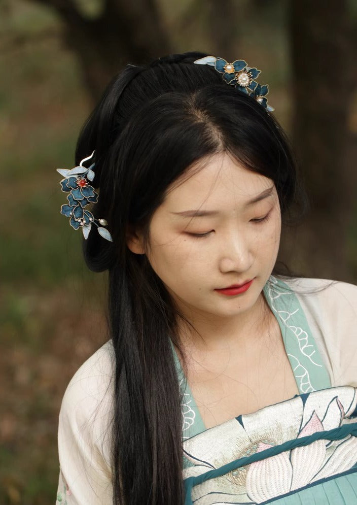 Blue Lotus | Fabric Floral Hairpin (蓝莲花)