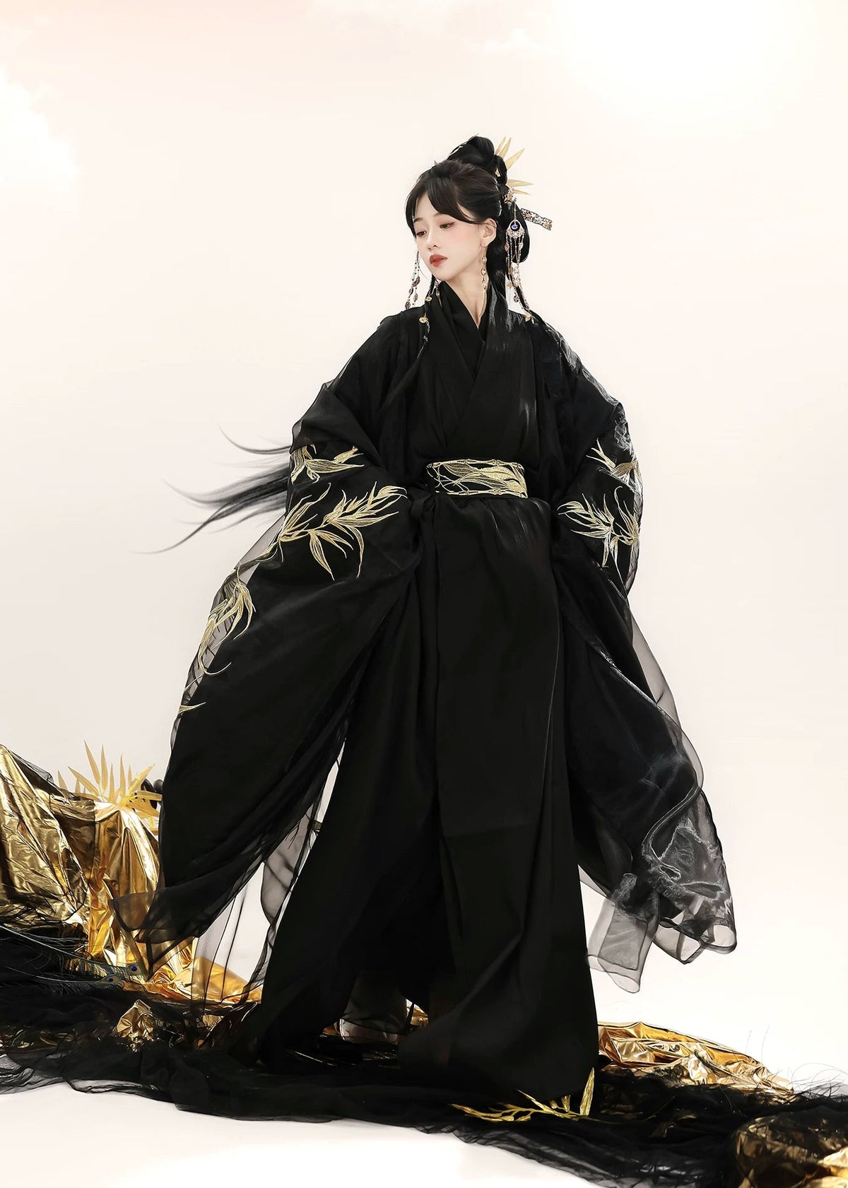 Black Bamboo | 6-Piece Embroidered Hanfu (玉龙赋)