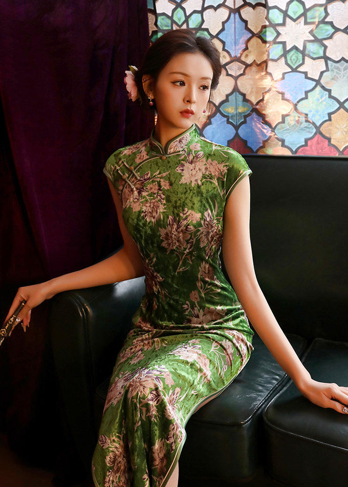 Emerald Blossom | Vintage Velvet Qipao (翠影繁花)