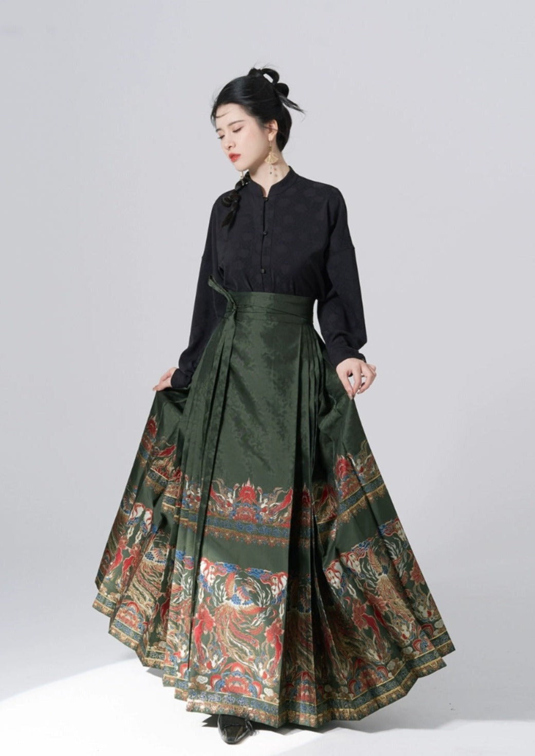 Phoenix | Modern Ma Mian Skirt (凤染)