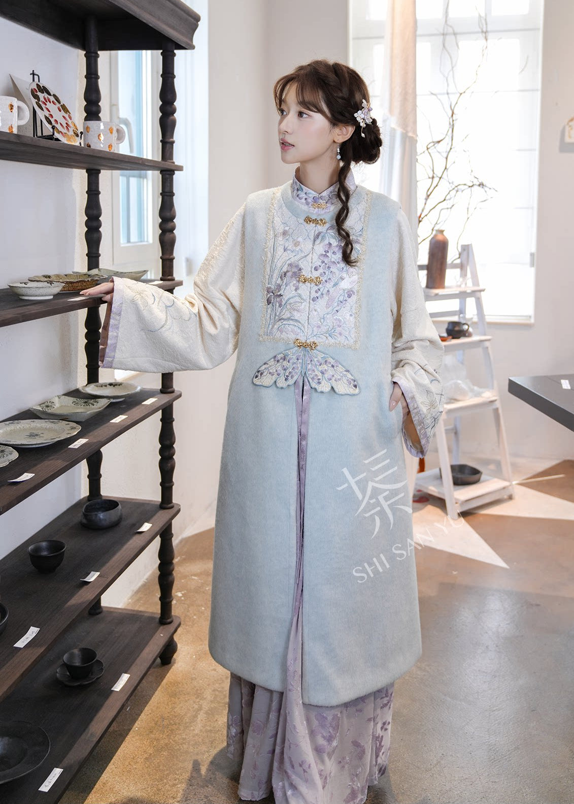 Snowbound Melody | 3-Piece 2027 New Year Hanfu (画弦雪)